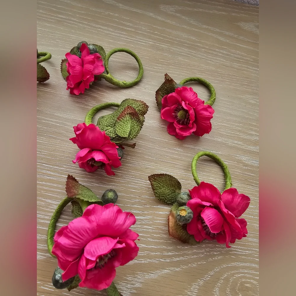 Set of 8 Hot Pink Silk Flower Napkin Rings – Floral Garden Table Decor